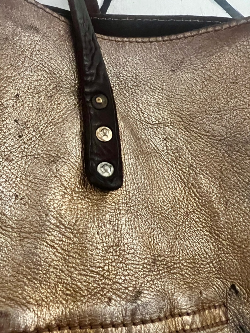 Campomaggi Metallic Gold Leather Tote, Handcrafted in Italy - Picture 7 of 15